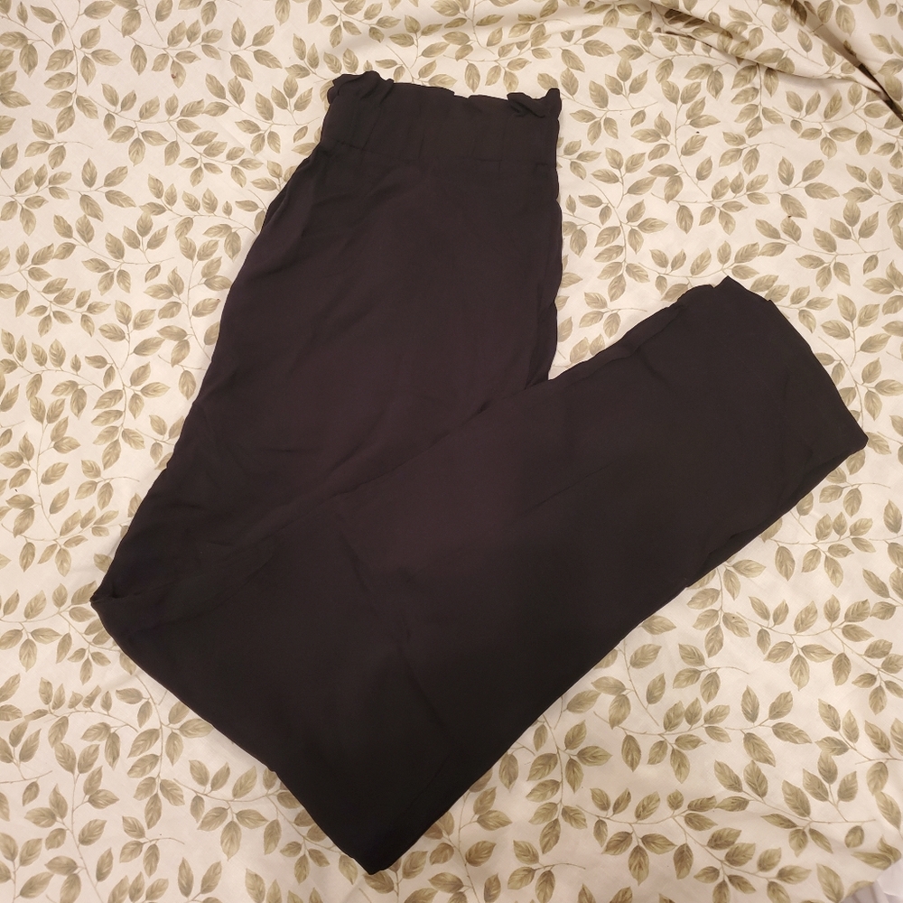 Black paper bag pants - Picture 2 of 3
